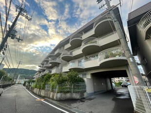 阪急上牧ドリームマンションの物件外観写真